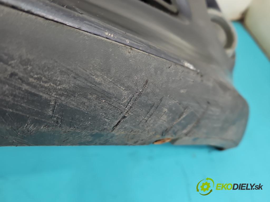 Ford Focus Mk3 2010-2018 1.6 tdci 95 hp manual 70 kW 1560 cm3 5- nárazník přední  (Klika dveří ostatní)