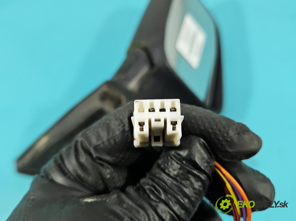 Volvo V40 I 1995-2004 1.9 dci 116 HP manual 85 kW 1870 cm3 5- zrkadlo ľavé  (Kľučka dverí ostatné)