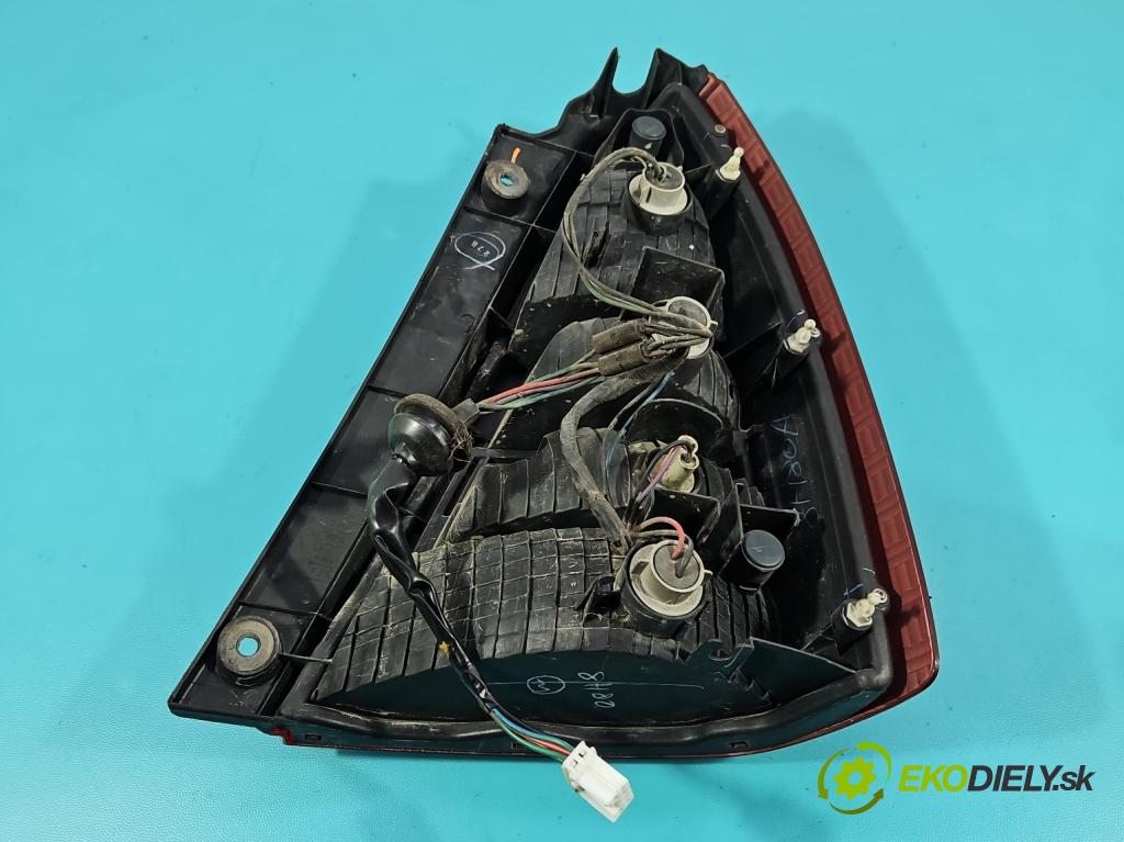 Subaru Forester II SG 2002-2008 2.0 boxer 125 HP manual 92 kW 1994 cm3 5- svetlo / reflektor zadné ľavé (Kľučka dverí ostatné)
