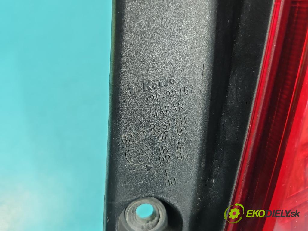 Subaru Forester II SG 2002-2008 2.0 boxer 125 HP manual 92 kW 1994 cm3 5- svetlo / reflektor zadné pravé 220-20762 (Kľučka dverí ostatné)