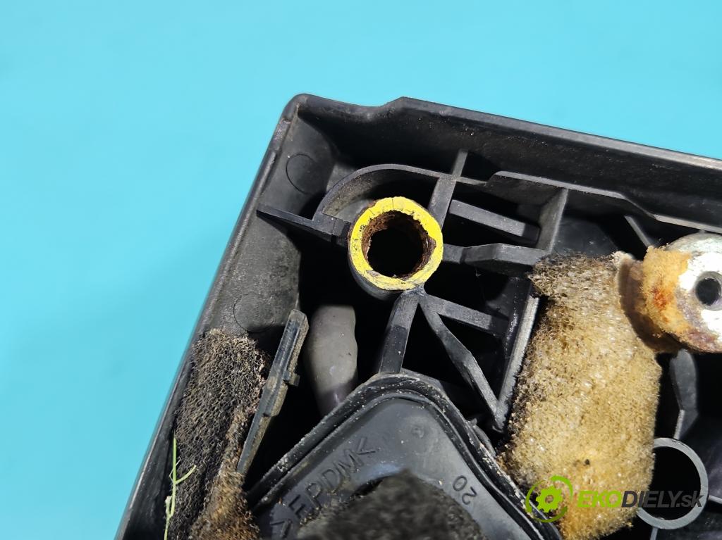 Subaru Forester II SG 2002-2008 2.0 boxer 125 HP manual 92 kW 1994 cm3 5- zrkadlo ľavé  (Kľučka dverí ostatné)