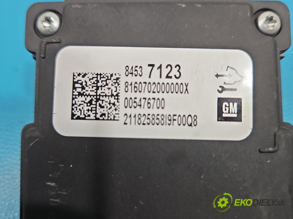 Opel Insignia B 2017-2022 2.0 cdti 209KM automatic 154 kW 1956 cm3 5- Kamera predné 84537123