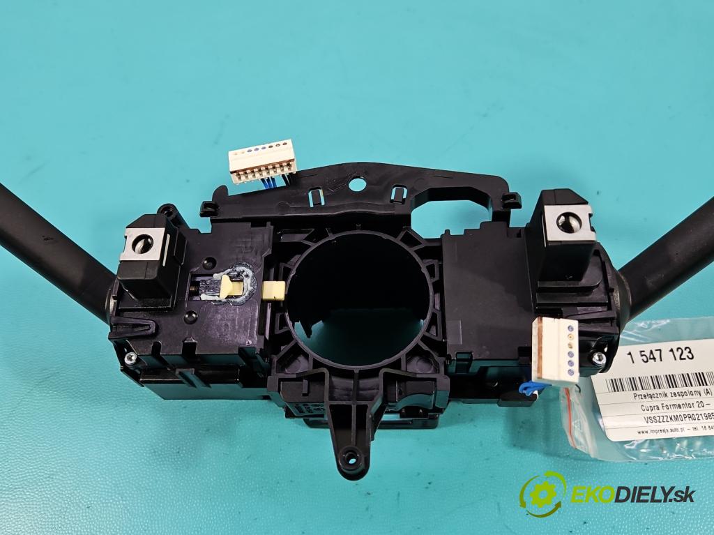 Cupra Formentor 20- 1.5 TSI 150 HP automatic 110 kW 1498 cm3 5- prepínač komplex: 5Q1953513AA (Prepínacie páčky pod volantom)