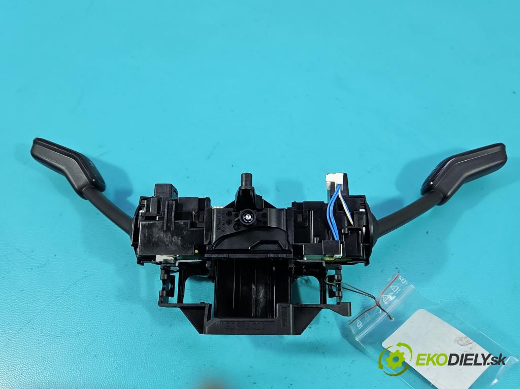 Cupra Formentor 20- 1.5 TSI 150 HP automatic 110 kW 1498 cm3 5- prepínač komplex: 5Q1953513AA (Prepínacie páčky pod volantom)