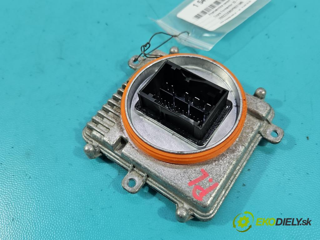 Cupra Formentor 20- 1.5 TSI 150 HP automatic 110 kW 1498 cm3 5- střídač: xenon 992941571AE (Riadiaca jednotka xenónu)