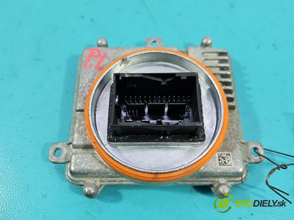 Cupra Formentor 20- 1.5 TSI 150 HP automatic 110 kW 1498 cm3 5- střídač: xenon 992941571AE (Riadiaca jednotka xenónu)