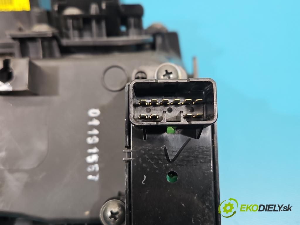 Kia Sportage III 2010-2015 2.0 crdi 184hp automatic 135 kW 1995 cm3 5- kastlík 84630-3U200WK