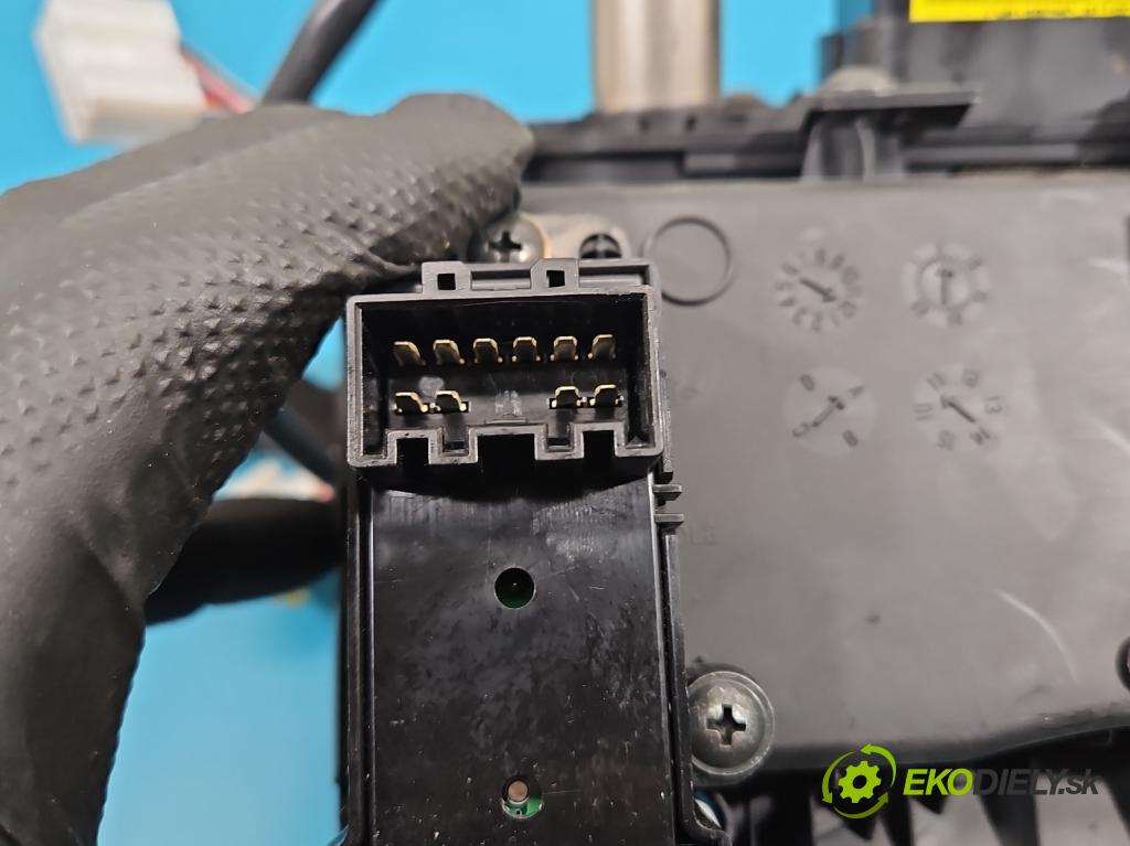 Kia Sportage III 2010-2015 2.0 crdi 184hp automatic 135 kW 1995 cm3 5- kastlík 84630-3U200WK