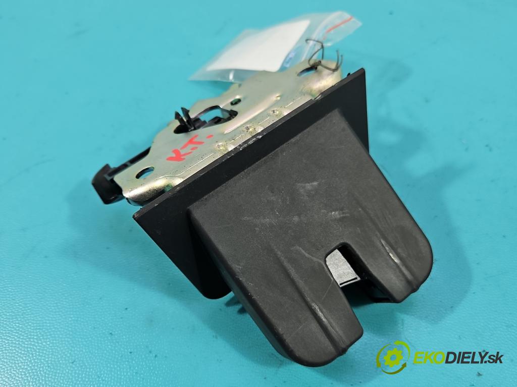 Cupra Formentor 20- 1.5 TSI 150 HP automatic 110 kW 1498 cm3 5- zámok kufrové dvere zadné 5F0827505