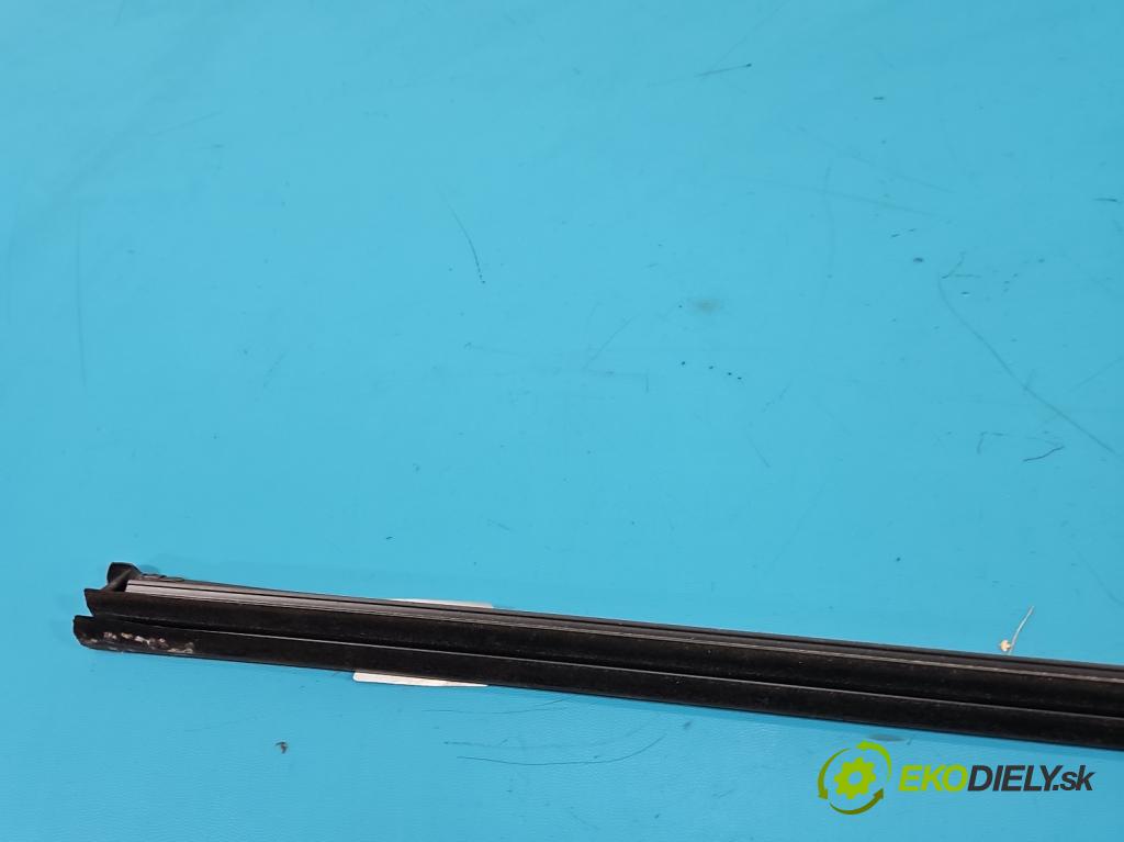 Cupra Formentor 20- 1.5 TSI 150 hp automatic 110 kW 1498 cm3 5- lišta dveře přední levé 5FA837479