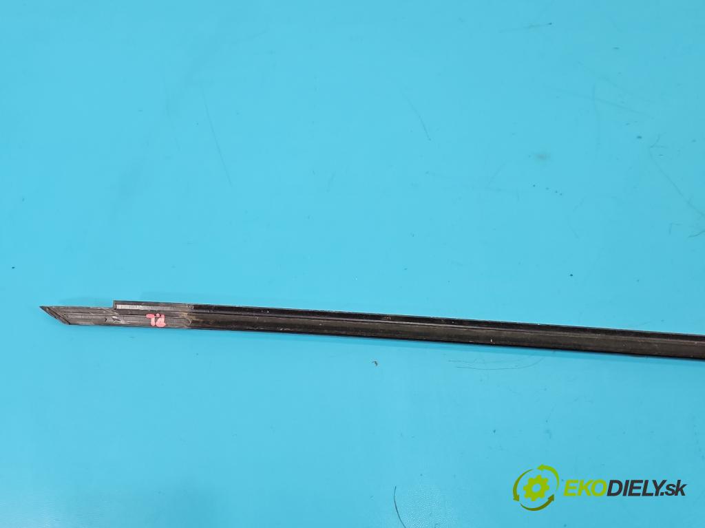 Cupra Formentor 20- 1.5 TSI 150 hp automatic 110 kW 1498 cm3 5- lišta dveře přední levé