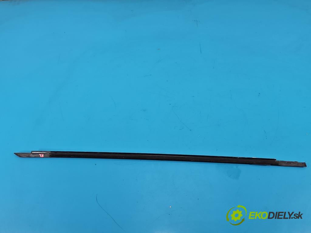 Cupra Formentor 20- 1.5 TSI 150 hp automatic 110 kW 1498 cm3 5- lišta dveře přední levé