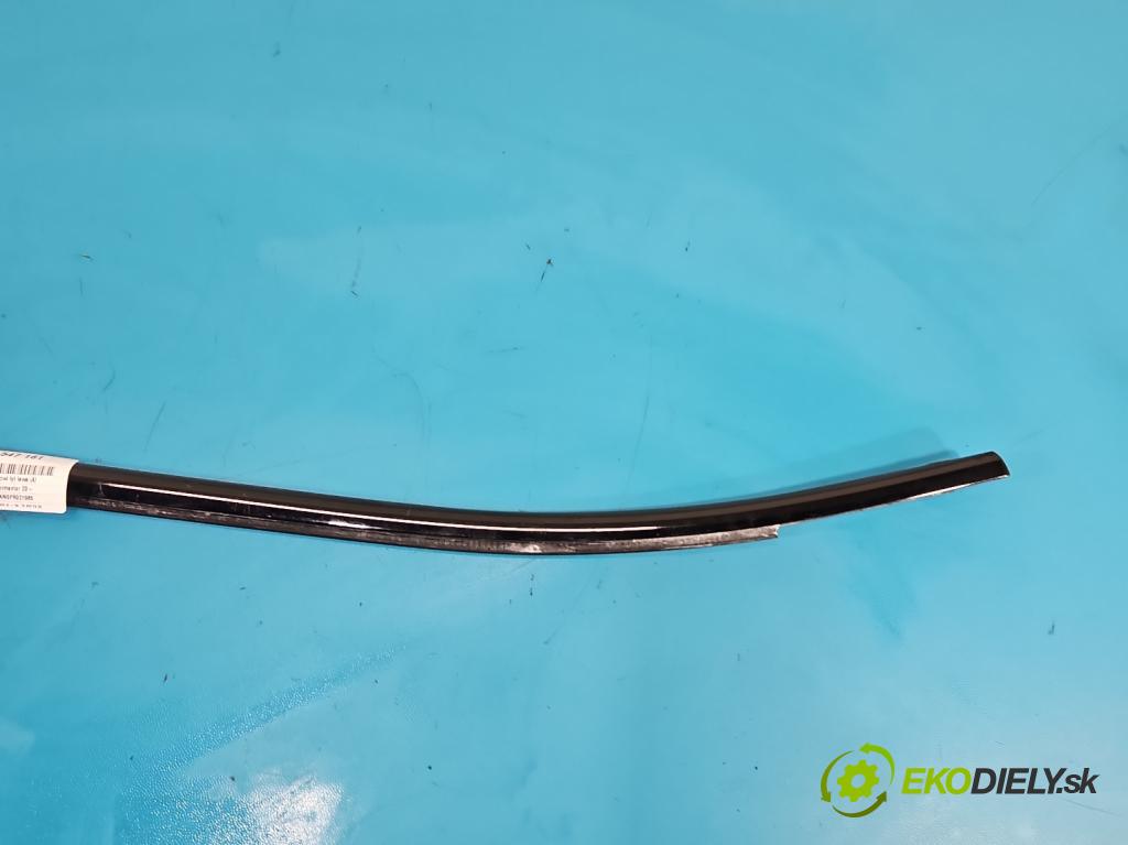 Cupra Formentor 20- 1.5 TSI 150 HP automatic 110 kW 1498 cm3 5- lišta dvere zadné ľavé