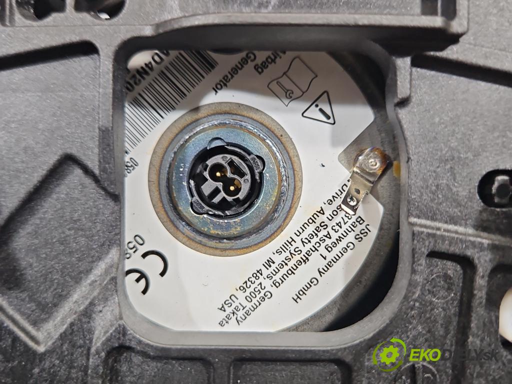 Cupra Formentor 20- 1.5 TSI 150 HP automatic 110 kW 1498 cm3 5- airbag vzduch: Řidiči: 5FF880201B (Airbag)