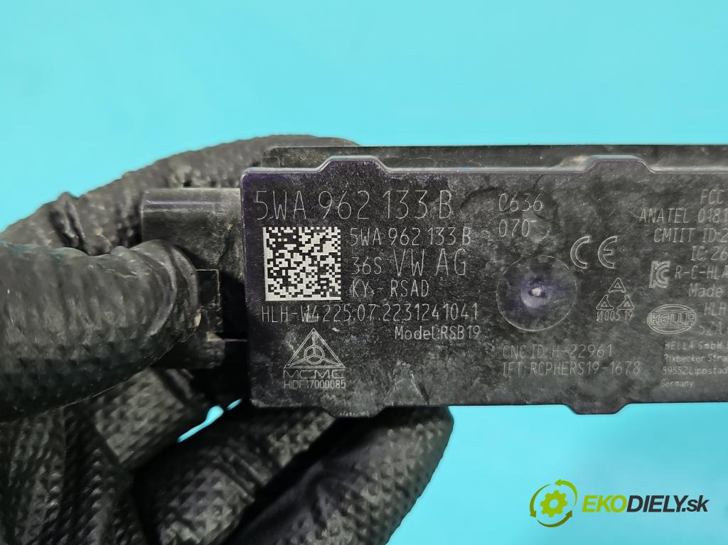 Cupra Formentor 20- 1.5 TSI 150 HP automatic 110 kW 1498 cm3 5- Zesilovač: 5WA962133B (Zosilňovač)