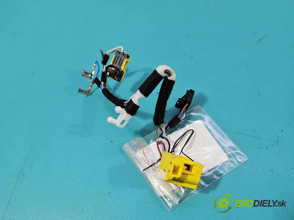 Cupra Formentor 20- 1.5 TSI 150 HP automatic 110 kW 1498 cm3 5- Zväzok: vankúše: Airbag: 4H0972208D