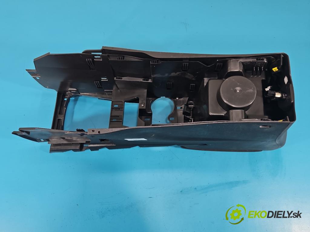 Renault Kadjar 2015-2022 1.2 131 HP manual 96 kW 1197 cm3 5- operadlo  (Lakťová opierka)