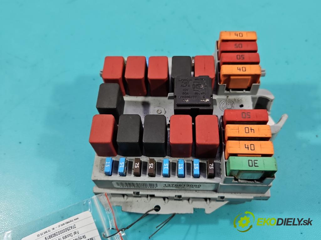 Fiat Ducato IV 2014- 2.0 jtd 116 hp manual 85 kW 1956 cm3 5- skříňka pojistková 1376613080 (Pojistková skříňka)