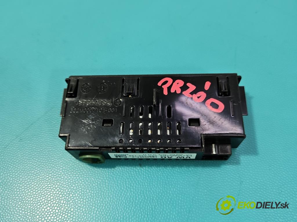 Cupra Formentor 20- 1.5 TSI 150 HP automatic 110 kW 1498 cm3 5- zásuvka USB 5NA035736