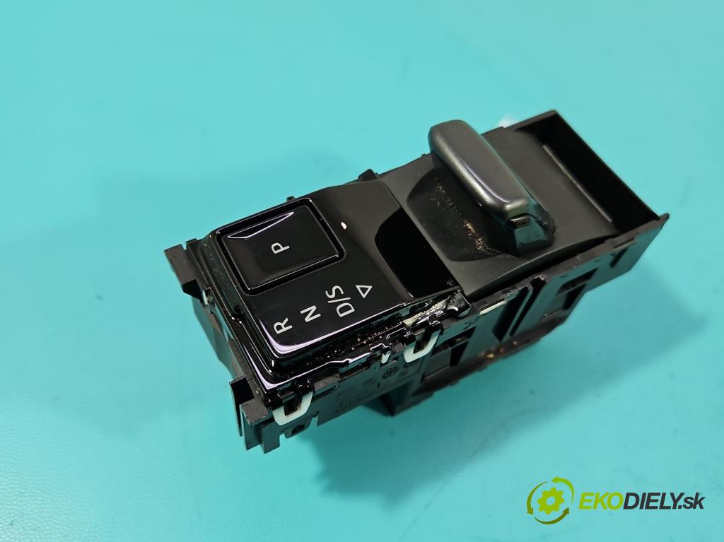 Cupra Formentor 20- 1.5 TSI 150 HP automatic 110 kW 1498 cm3 5- Páka: Změny: stupeň,rýchlosť 5FA713059B (Rýchlostná páka (kulisa))