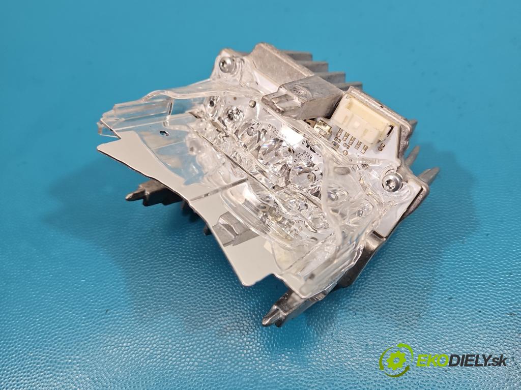 Cupra Formentor 20- 1.5 TSI 150 HP automatic 110 kW 1498 cm3 5- modul lampy: L90159730