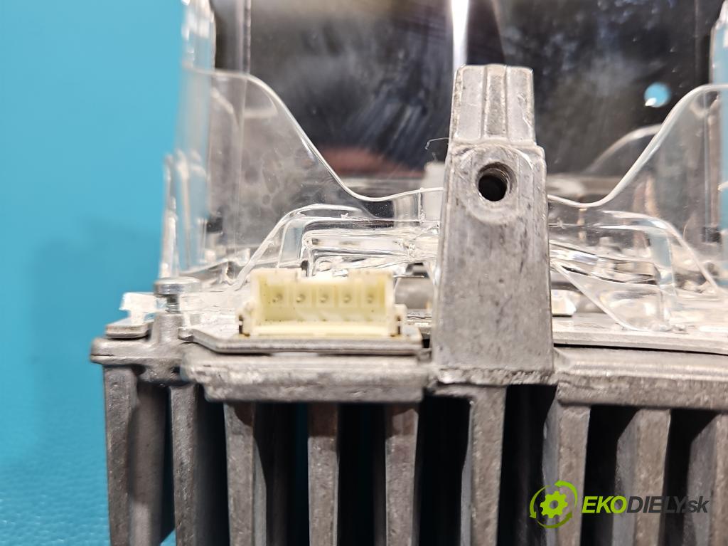 Cupra Formentor 20- 1.5 TSI 150 HP automatic 110 kW 1498 cm3 5- modul lampy: L90159730