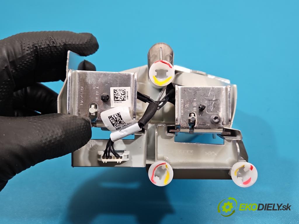 Cupra Formentor 20- 1.5 TSI 150 HP automatic 110 kW 1498 cm3 5- modul lampy: 90171102056R