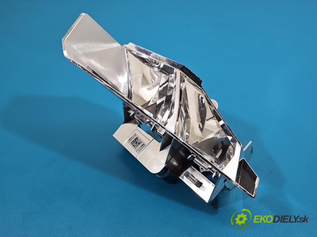 Cupra Formentor 20- 1.5 TSI 150 HP automatic 110 kW 1498 cm3 5- modul lampy: 90171102056R