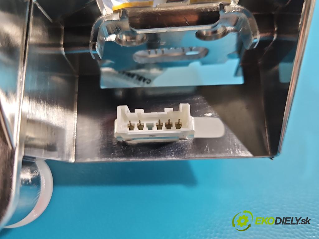 Cupra Formentor 20- 1.5 TSI 150 HP automatic 110 kW 1498 cm3 5- modul lampy: 90171102056R