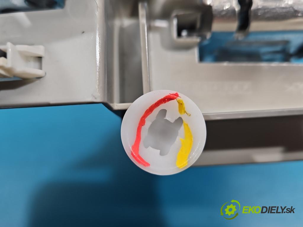 Cupra Formentor 20- 1.5 TSI 150 HP automatic 110 kW 1498 cm3 5- modul lampy: 90171102056R