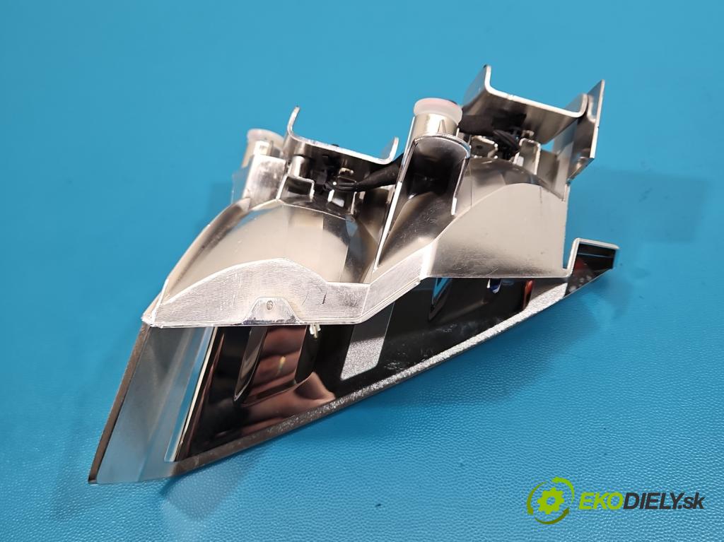 Cupra Formentor 20- 1.5 TSI 150 HP automatic 110 kW 1498 cm3 5- modul lampy: 90171102056R