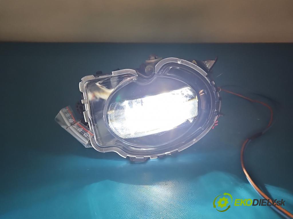Cupra Formentor 20- 1.5 TSI 150 HP automatic 110 kW 1498 cm3 5- Halogen ľavý 5FF941701 (Kľučka dverí ostatné)