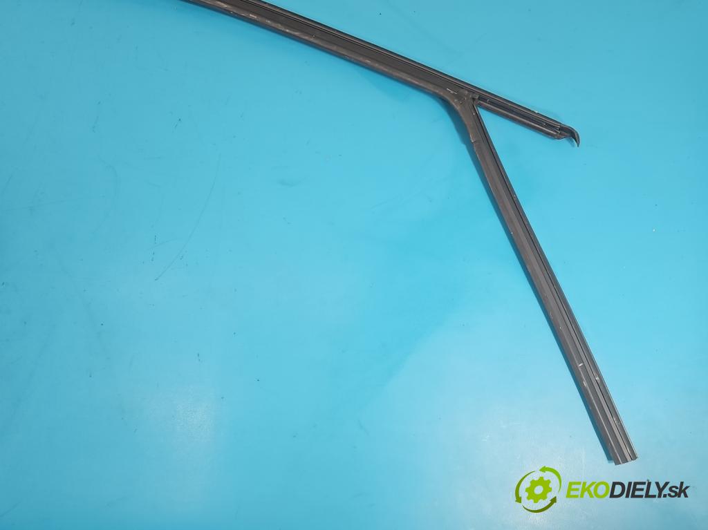 Cupra Formentor 20- 1.5 TSI 150 hp automatic 110 kW 1498 cm3 5- Těsnění: dveře přední levé 5FF837431