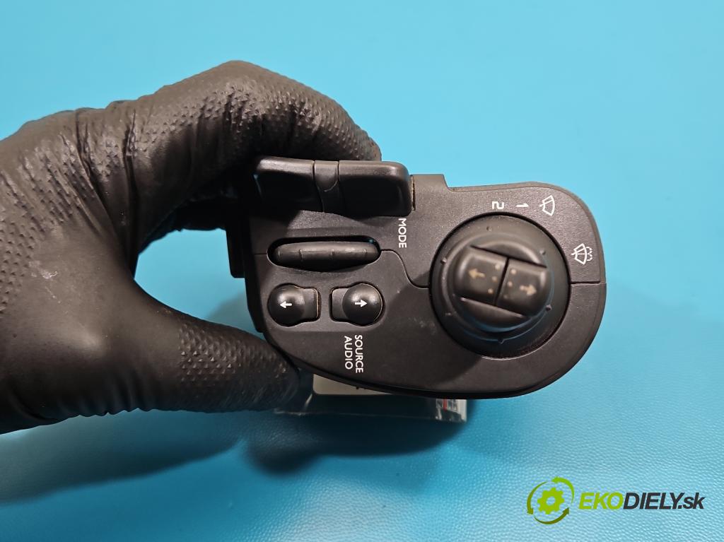 Renault Clio III 2005-2012 1.6 16V 88 HP manual 65 kW 1598 cm3 5- prepínač stieračov 88103003156 (Prepínacie páčky pod volantom)