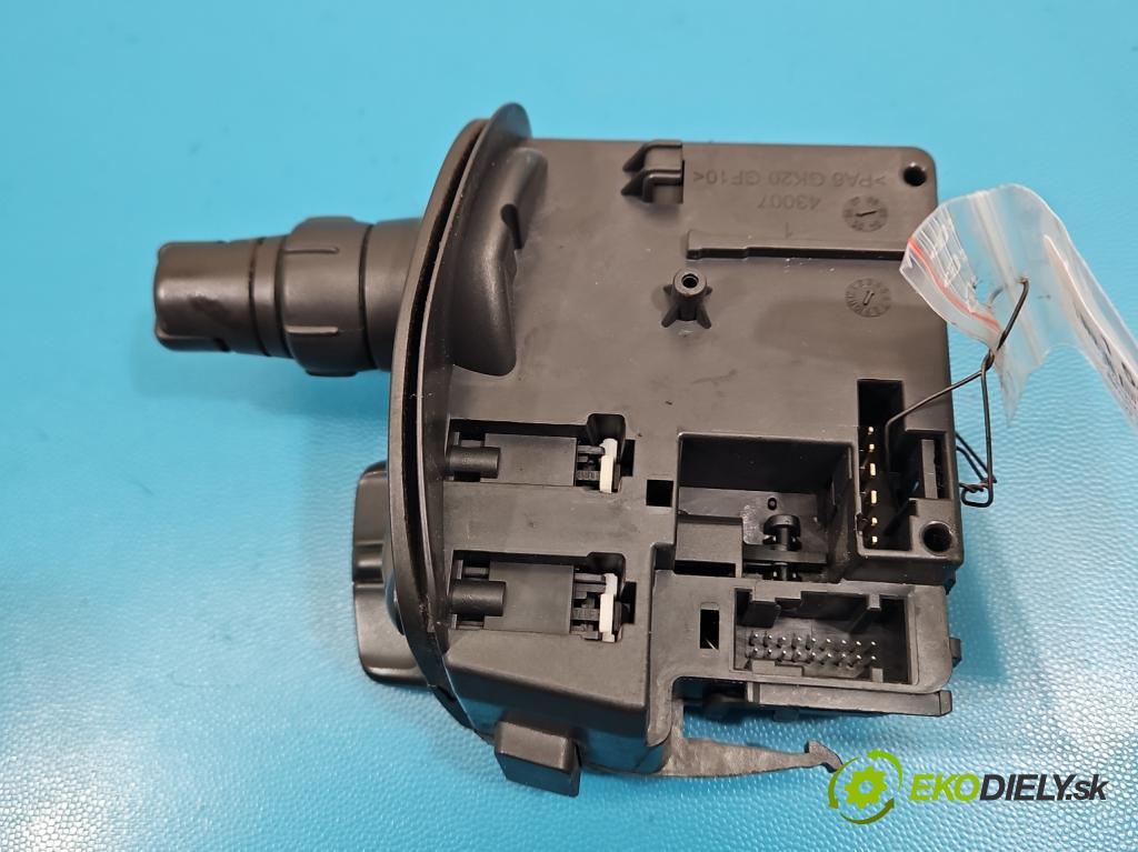 Renault Clio III 2005-2012 1.6 16V 88 HP manual 65 kW 1598 cm3 5- prepínač stieračov 88103003156 (Prepínacie páčky pod volantom)