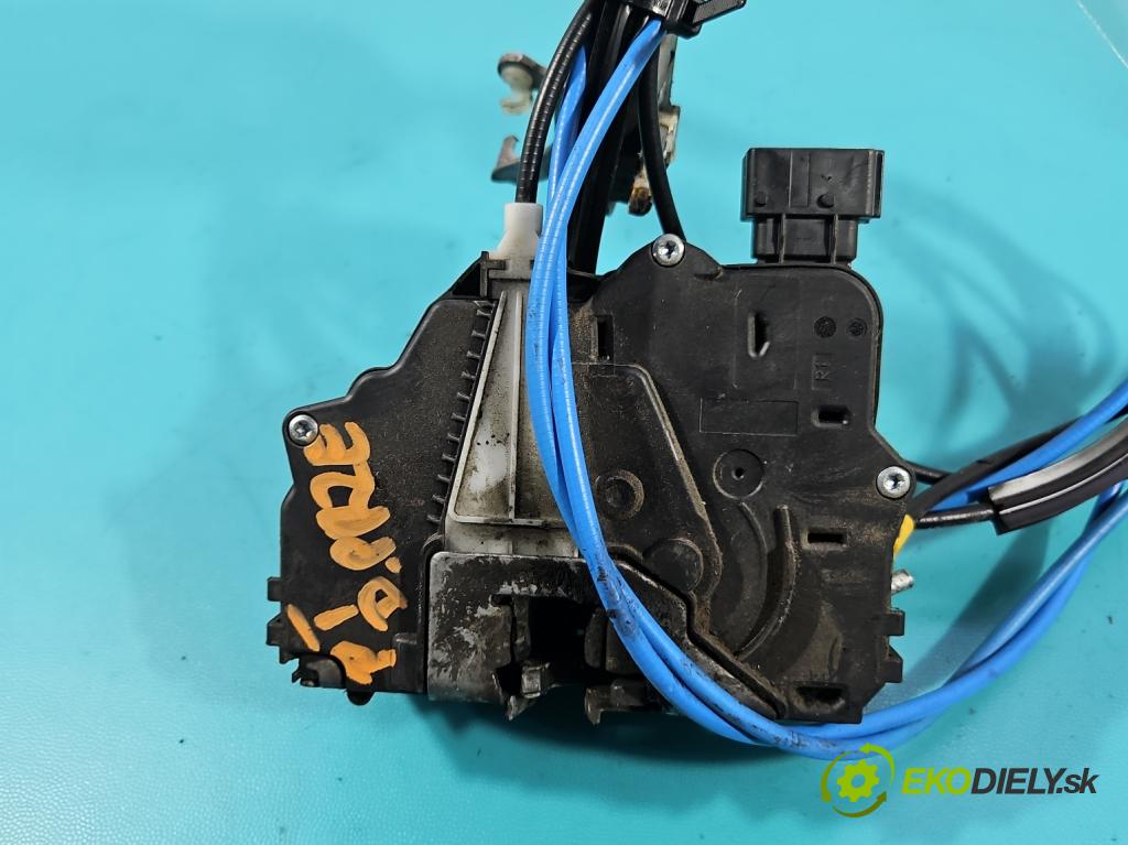 Fiat Ducato IV 2014- 2.0 jtd 116 HP manual 85 kW 1956 cm3 5- zámok zadné pravý 1361339080