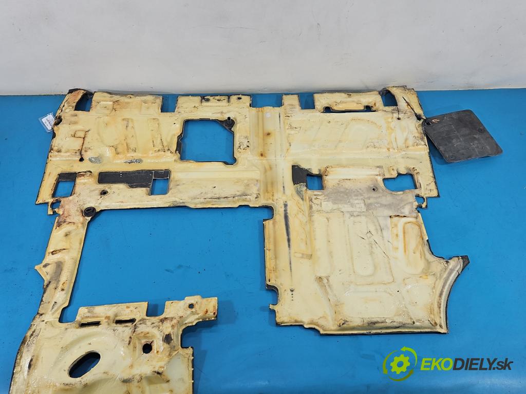 Fiat Ducato IV 2014- 2.0 jtd 116 HP manual 85 kW 1956 cm3 5- koberec do auta ostatné