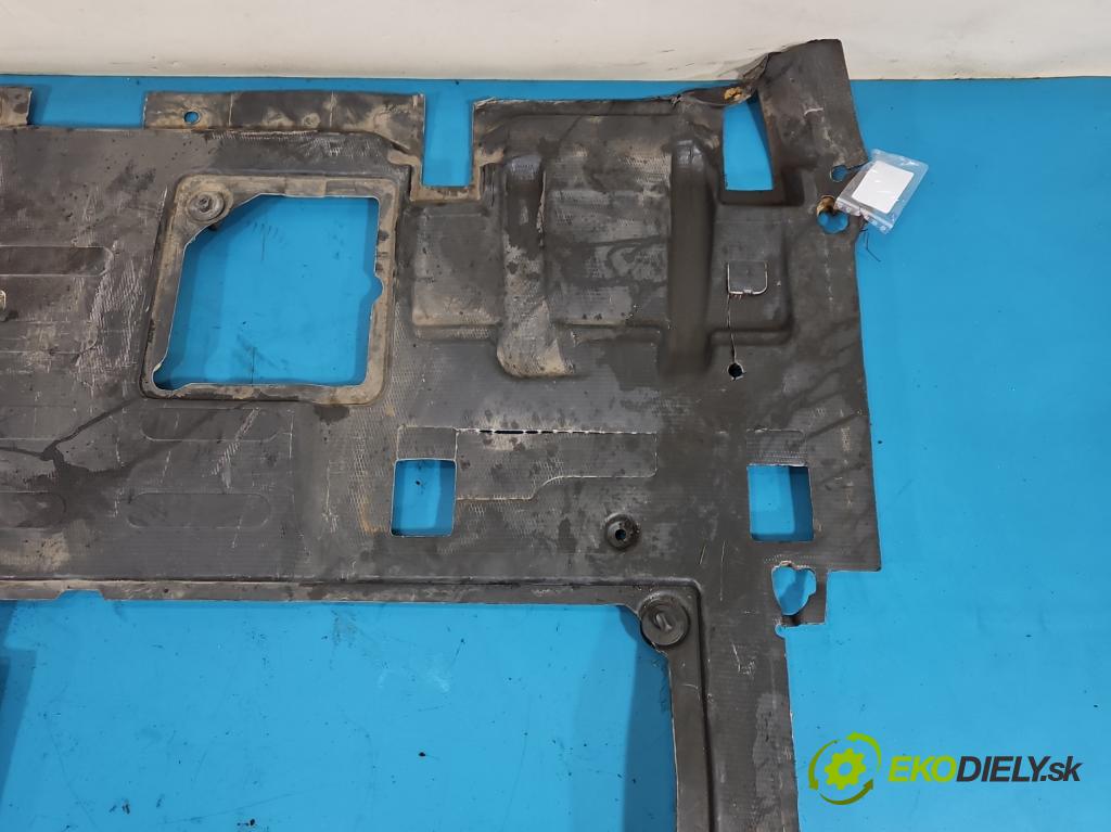 Fiat Ducato IV 2014- 2.0 jtd 116 HP manual 85 kW 1956 cm3 5- koberec do auta ostatné