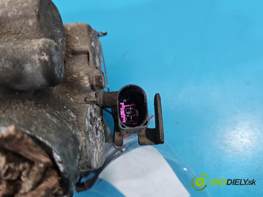 Seat Ibiza IV 6J 2008-2017 1.4 16V 86 HP manual 63 kW 1390 cm3 5- Kompresor: klimatizácie 6Q0820808F (Kompresor klimatizácie)