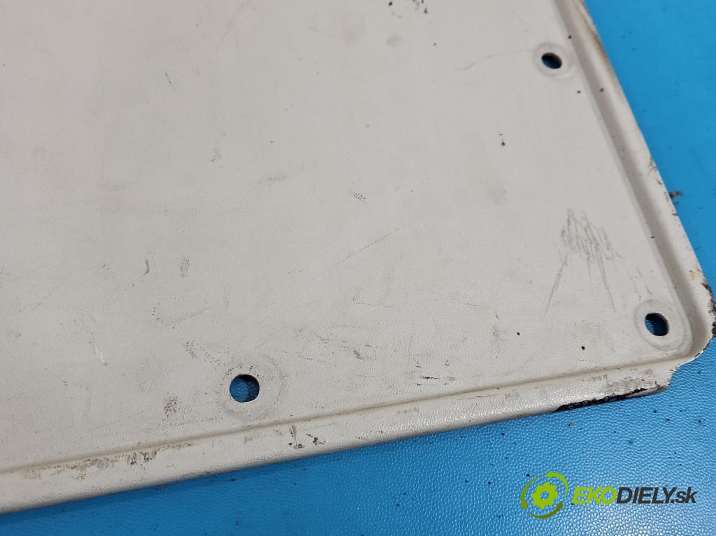 Fiat Ducato IV 2014- 2.0 jtd 116 hp manual 85 kW 1956 cm3 5- Tapacír: dveře zadní pravé