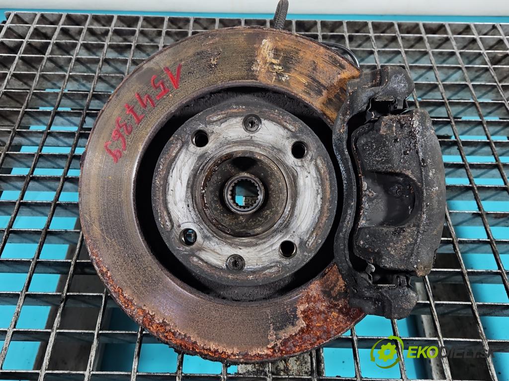 Peugeot 208 I 2012-2019 1.4 hdi 68 hp manual 50 kW 1398 cm3 5- náboj pravé  (Náboj kola)