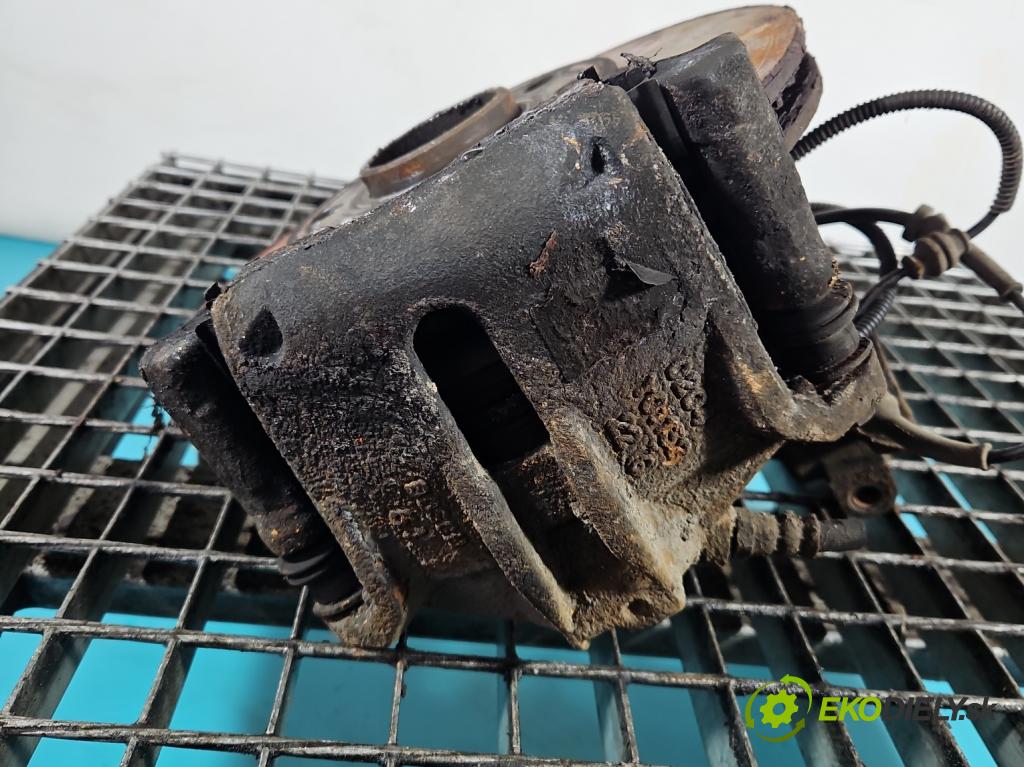 Peugeot 208 I 2012-2019 1.4 hdi 68 HP manual 50 kW 1398 cm3 5- brzdič predné pravý  (Kľučka dverí ostatné)