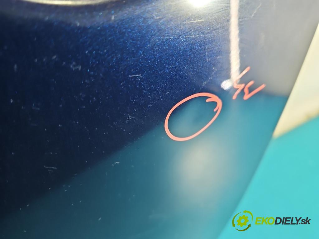 Vw New Beetle 1998-2010 1.6 SR 102 HP manual 75 kW 1595 cm3 2- dvere predné ľavé  (Kľučka dverí ostatné)