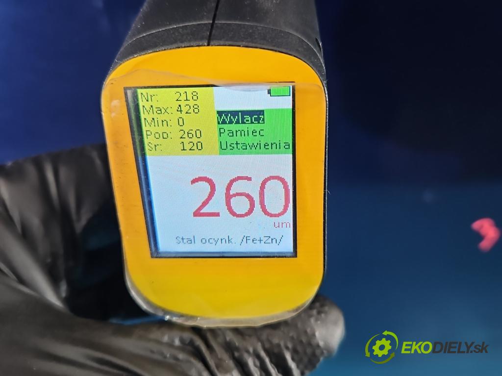 Vw New Beetle 1998-2010 1.6 SR 102 hp manual 75 kW 1595 cm3 2- dveře přední pravé  (Klika dveří ostatní)