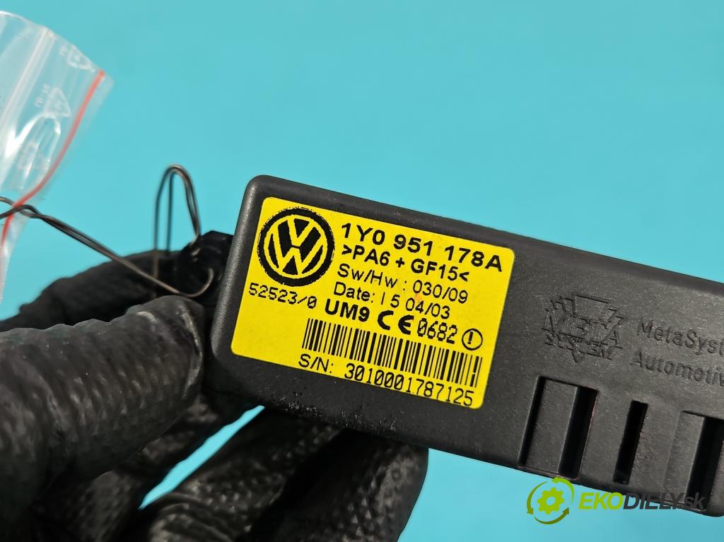 Vw New Beetle 1998-2010 1.6 SR 102 HP manual 75 kW 1595 cm3 2- riadiaca jednotka ostatné 1Y0951178A