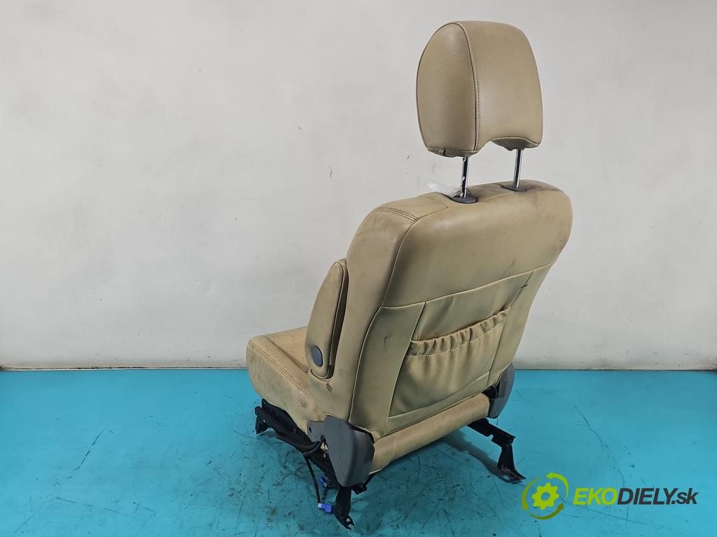 Subaru Forester II SG 2002-2008 2.0 boxer 125 hp manual 92 kW 1994 cm3 5- Sedadlo pravý  (Sedadlo)