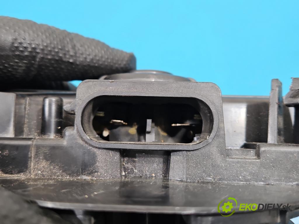 Renault Clio III 2005-2012 1.6 16V 88 HP manual 65 kW 1598 cm3 5- ventilátor vzduchu