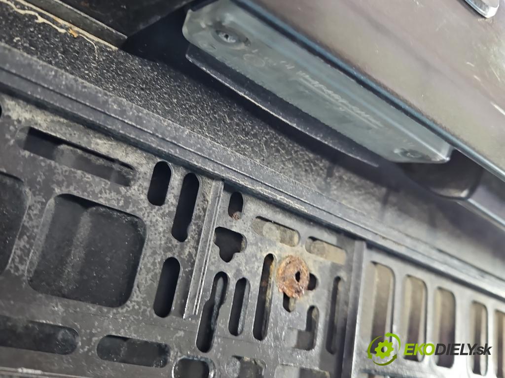 Subaru Forester II SG 2002-2008 2.0 boxer 125 hp manual 92 kW 1994 cm3 5- zadní kufrové dveře  (Zadní kapota (kufr))