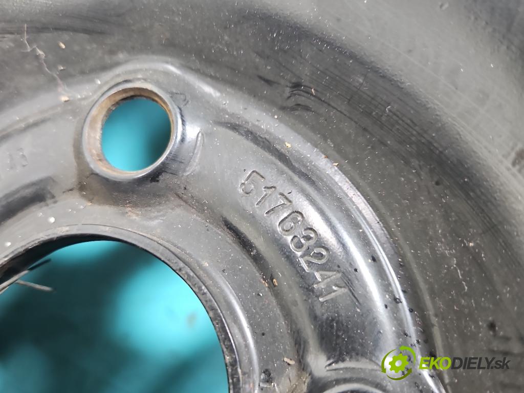 Fiat Punto Grande 1.4 8V 77 HP manual 57 kW 1368 cm3 5- koleso rezervne 15"