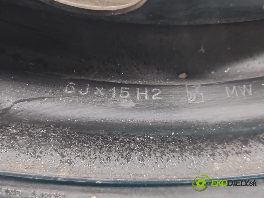Fiat Punto Grande 1.4 8V 77 HP manual 57 kW 1368 cm3 5- koleso rezervne 15"
